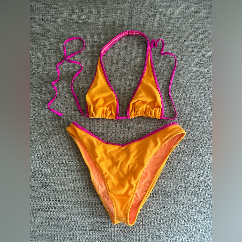 💯 Authentic Frankie’s Bikini XL Terry Cloth